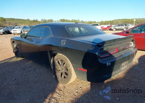 2021 Dodge Challenger R/T z USA, uszkodzony, nr VIN 2C3CDZBT3MH556094